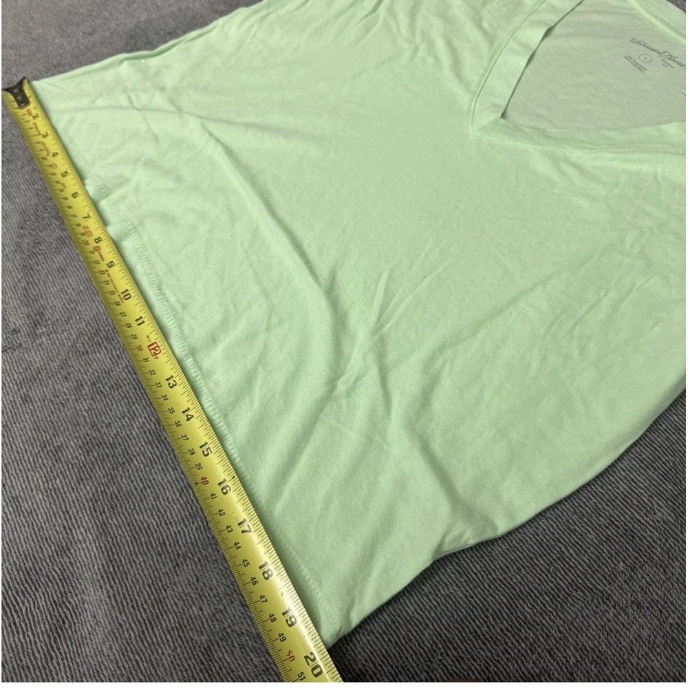 Women's Box Short Sleeve V-Neck T-Shirt Universal Thread Mellow Green Sz Large - Picture 5 of 5